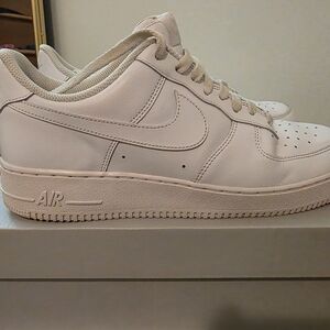 Air Force 1 NIKE Air mems SIZE 10